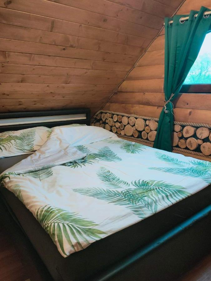 Villa Pod Milanem Przemyśl Exterior foto